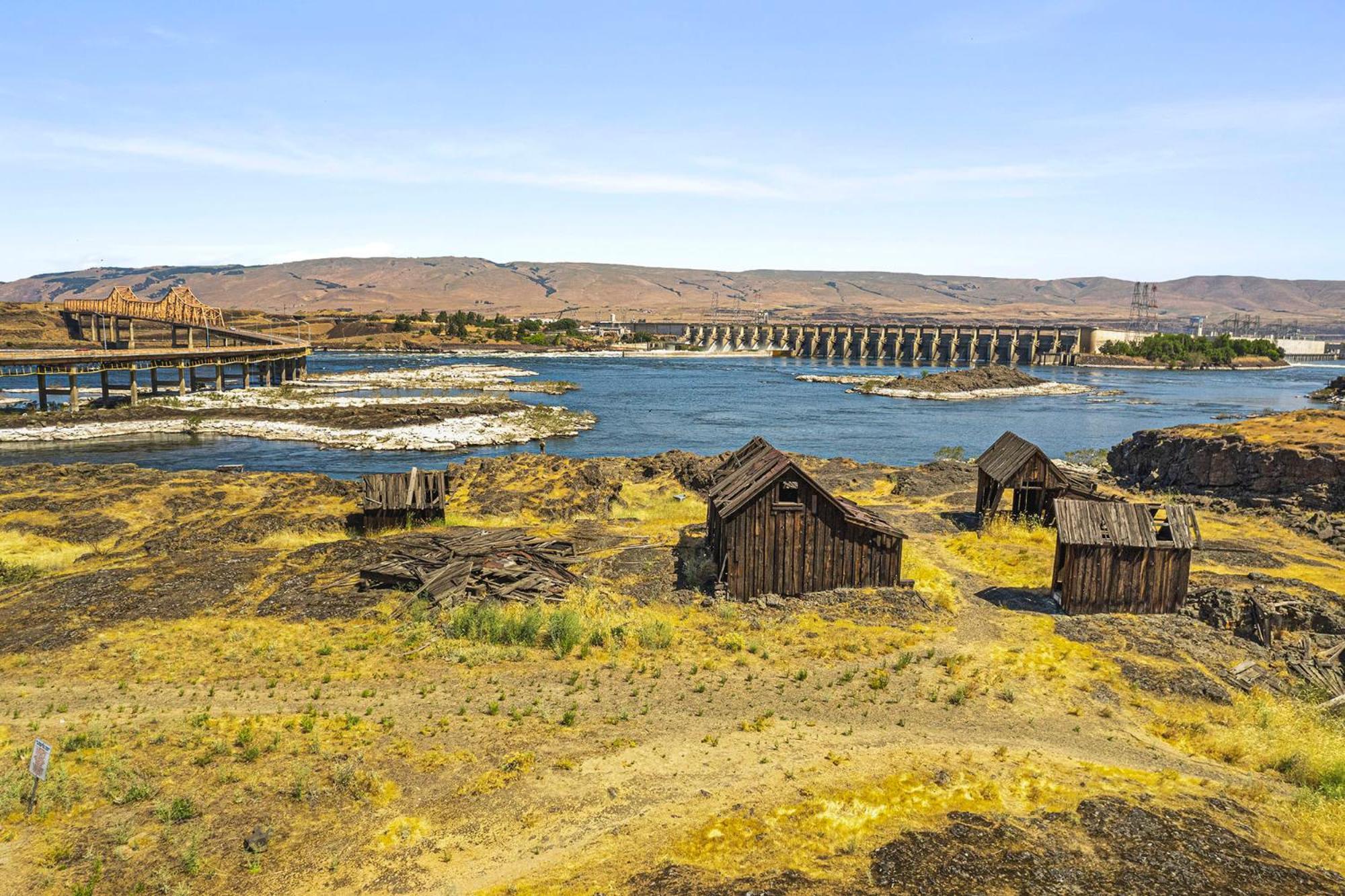 Columbia River Hotel, Ascend Hotel Collection The Dalles Exterior photo